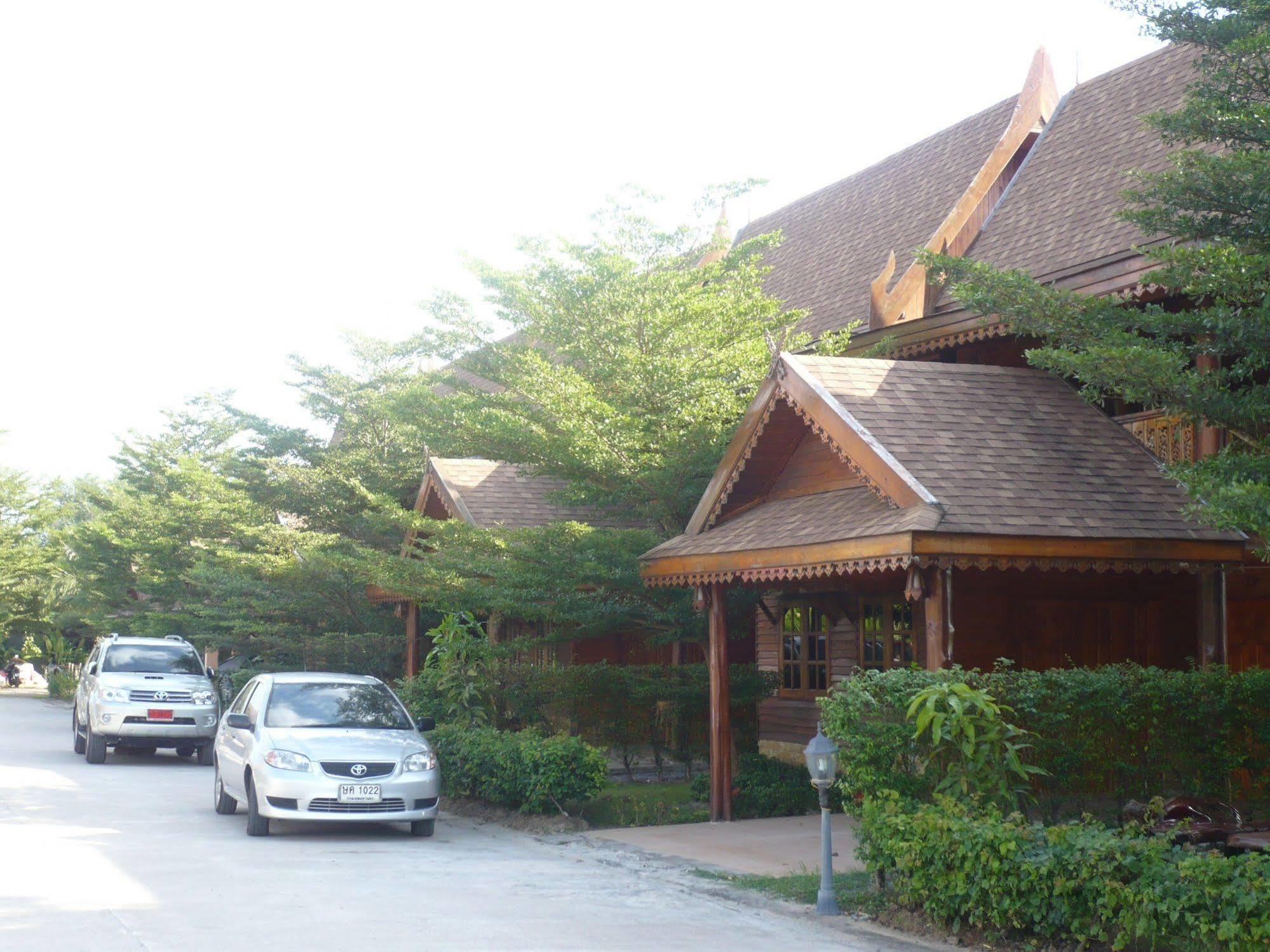 Yuwadee Resort Chalong Exterior foto