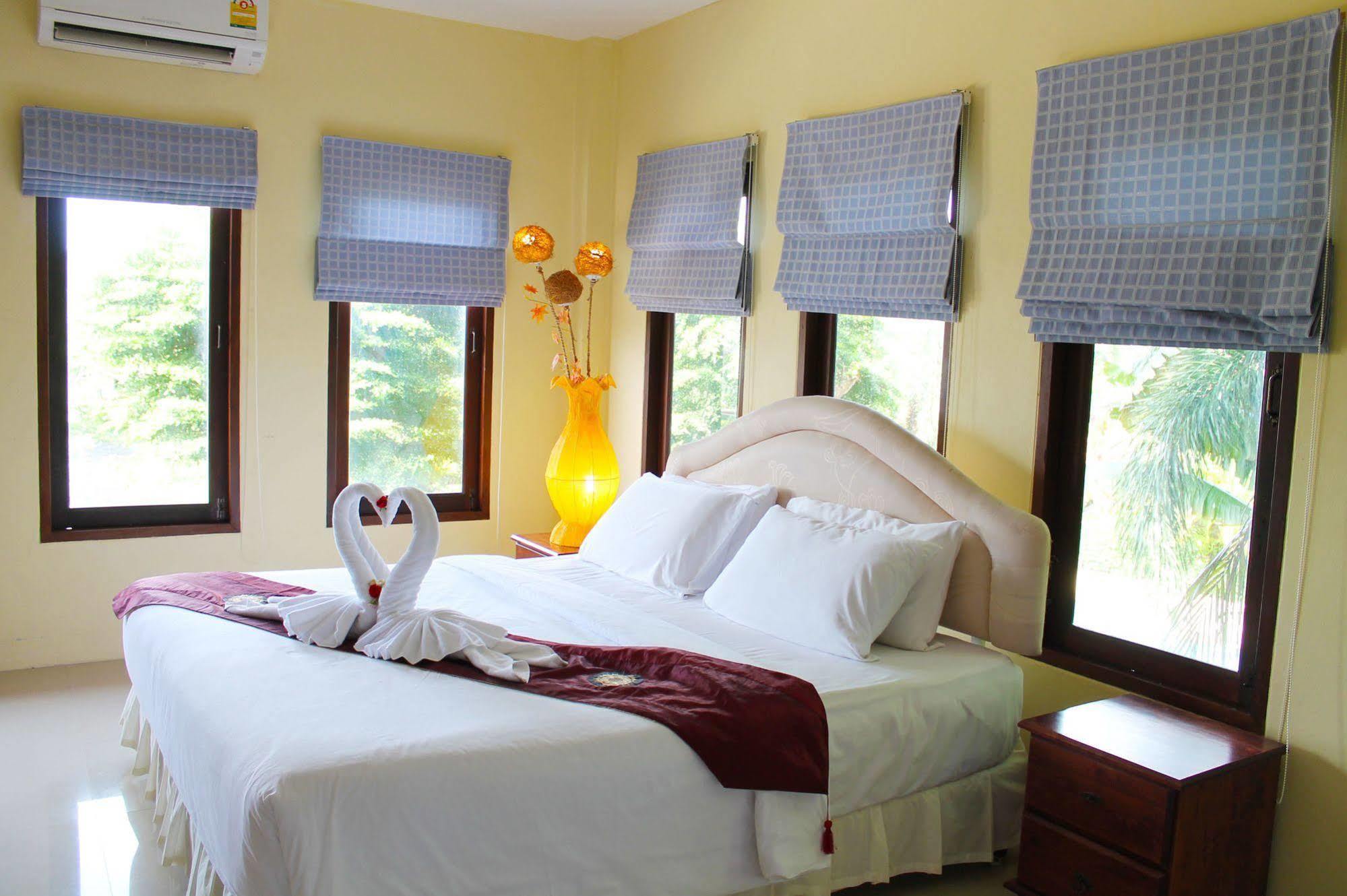 Yuwadee Resort Chalong Exterior foto